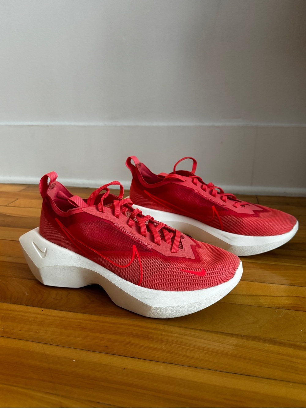 Nike Vista Lite Magic Ember - size 10 W